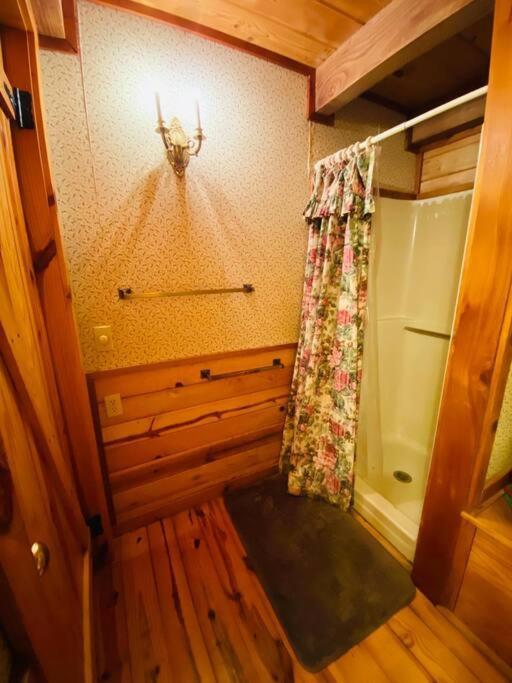 The Loft At Bear Mountain Log Cabins Eureka Springs Ngoại thất bức ảnh