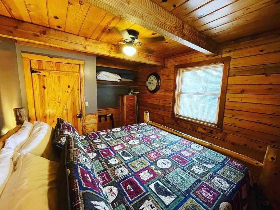 The Loft At Bear Mountain Log Cabins Eureka Springs Ngoại thất bức ảnh